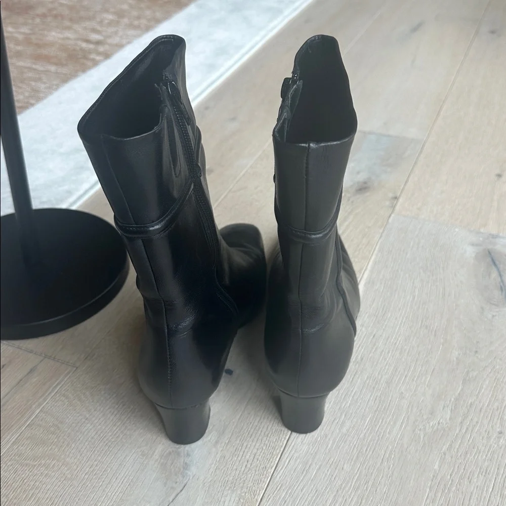 ANTONIO MELANI Black Leather Mid-Calf Heeled Boots - Picture 5 of 8